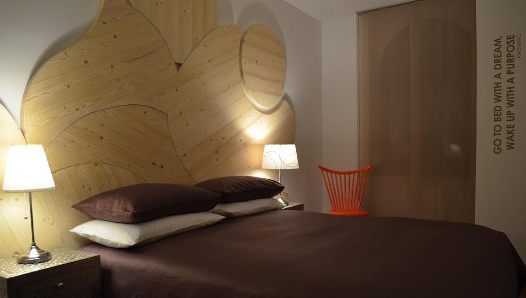Angelina Urban Lodge Tolentino Room photo